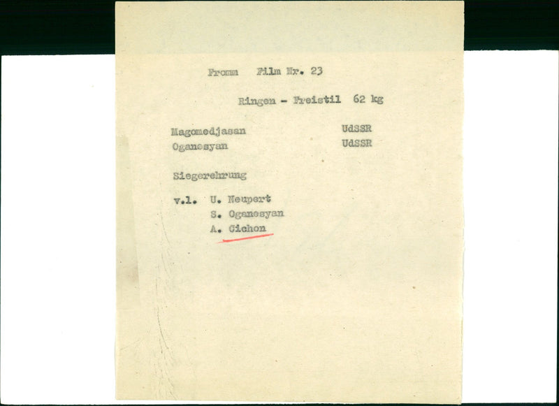 PLIM RINGS TEISTIL MAGOMEDJASAN OGANESYAN AWARD CEREMONY FILM - Vintage Photograph