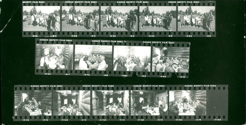 KODAK SAFETY FILM SKAU MINUTES MINS ODAK FILLING MINUTE - Vintage Photograph