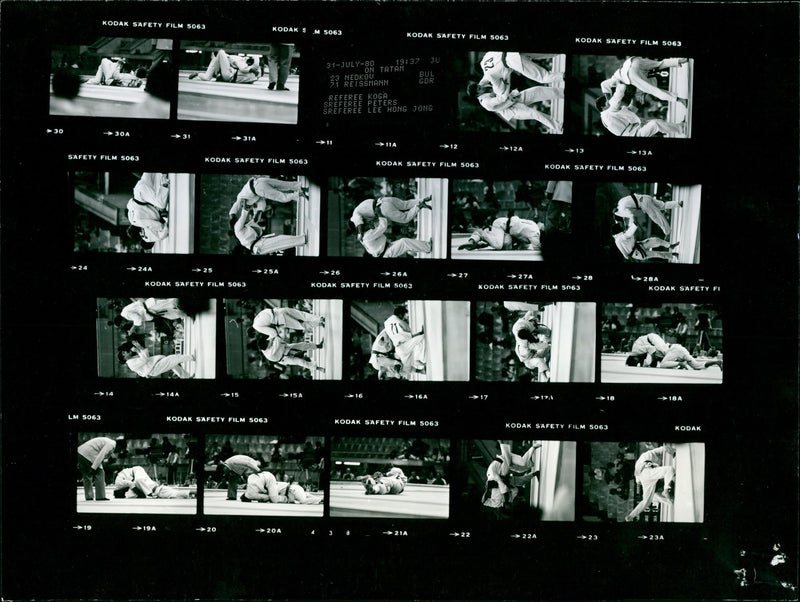 CANT KODAK SAFETY FILM SAFEY FILS KOFATY FILN HONG - Vintage Photograph