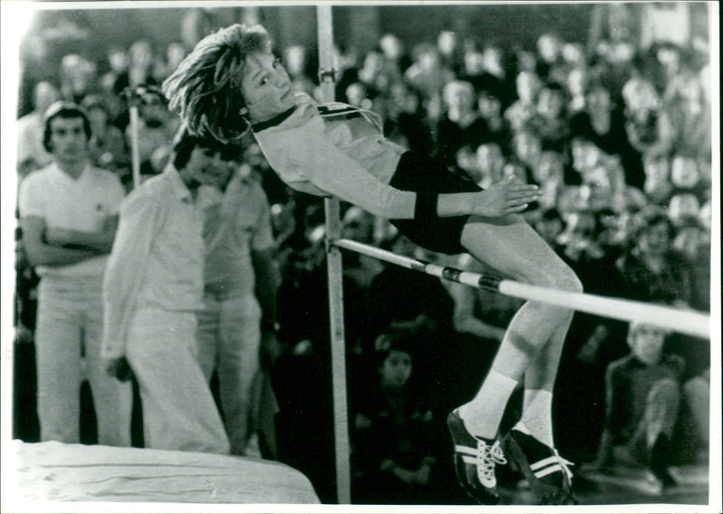 1982 MUSIC HOCHSPRUNG AUAR THE TOP ATHLETE OF THE REPADA WERE ALSO OPENING - Vintage Photograph