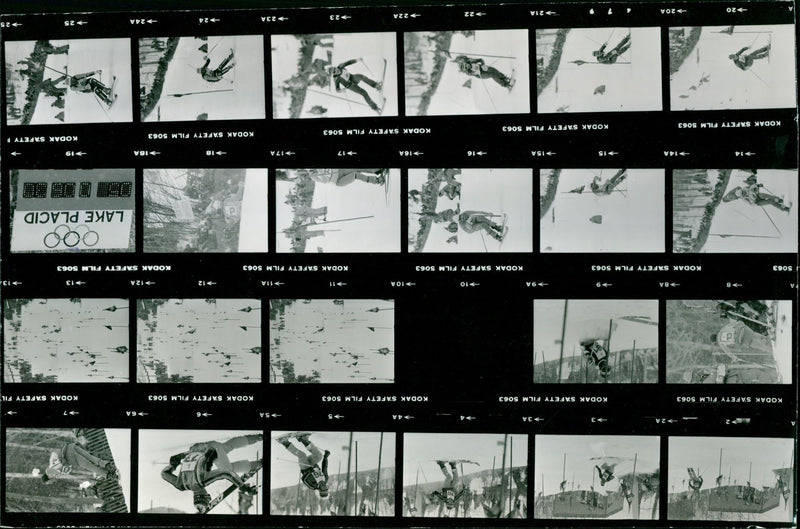 1980 ALPIN SLALOM LAKE PLACIEL XII WINTEROLYPIA GREEKS FILM - Vintage Photograph