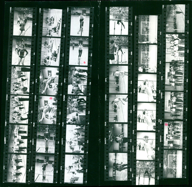 1985 INDUSHU SCHWEDD VEB PAPER UND KARTONREKE VER RNK HAU FILM - Vintage Photograph