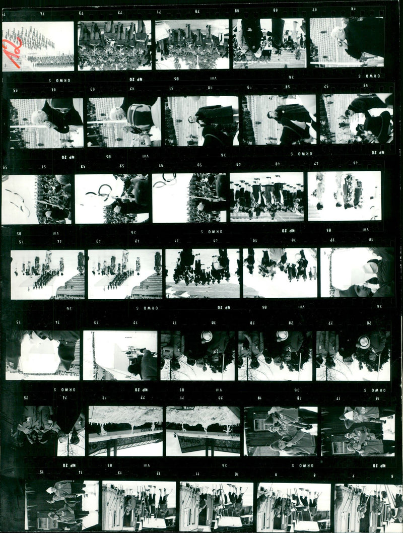 PREPARATION WINTER DDR CROSSCOUNTRY WOMEN COACH HANN FILM - Vintage Photograph