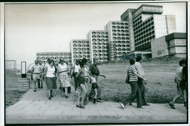 1982 SPRING LAKE FRIDRICHHALLAR DATE EICIST FERIDUNT FOIO BERHARD FILM NUMB - Vintage Photograph