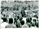 1989 KREISSPARTAKIADE BERLIN HELA GRUPPE CON KREIS KULTURHAUS LICHTENBERG FILM - Vintage Photograph