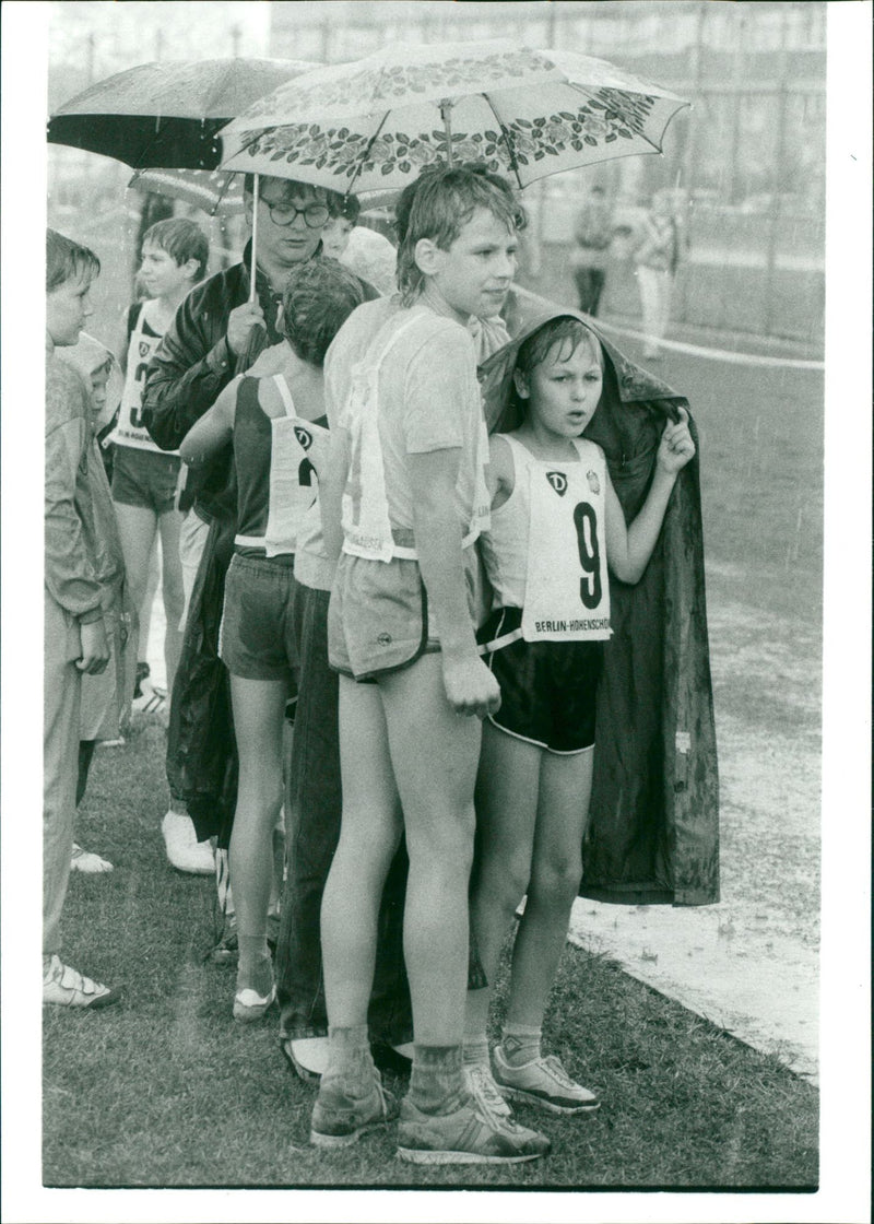 1988 BERLIN ONESCHE SONG CAUF PESAN MARCO LEIPOLD FILM - Vintage Photograph