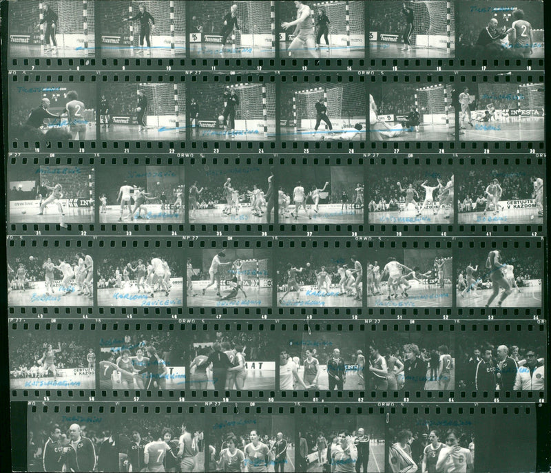 1978 TEAMET FREMT CONTINUES TEC ESTA FIRM CESTUJTE KAZDOMS ESA - Vintage Photograph