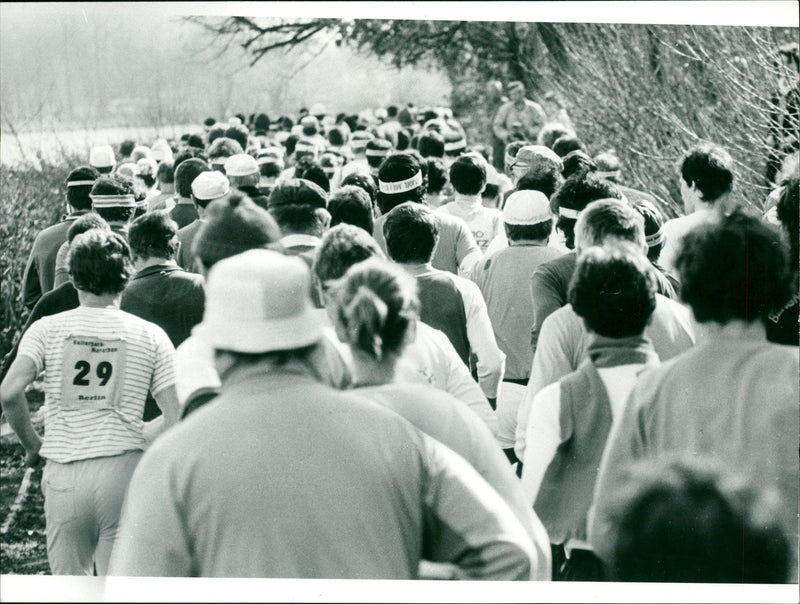 1989 PARK MARATHON SOLIN ESTONIA BIGGEST MARATHONS FILM - Vintage Photograph
