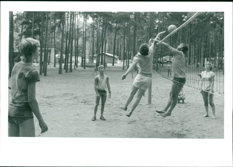 CAMP OLYMPIADE ARENTHE DIRECTED ERECIS AND WRITTEN THEREZ FILM - Vintage Photograph