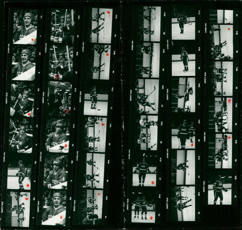 GDR USSR BIELKE DROZDETSKY ZUBKOV DROZ DETSKY KASATONOV VASILYEV TRAINE FILM - Vintage Photograph