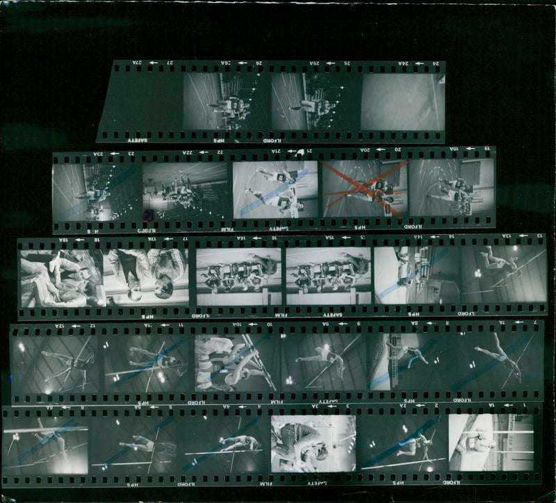 1984 SENFTENBERG MEHRKAMPF HALLEN LANDER KAMPF UDSSE FILM PETER - Vintage Photograph