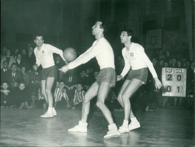 FLORENZ FIATINI ZANETTI LEFT RECAH DEFENSE LUNC - Vintage Photograph