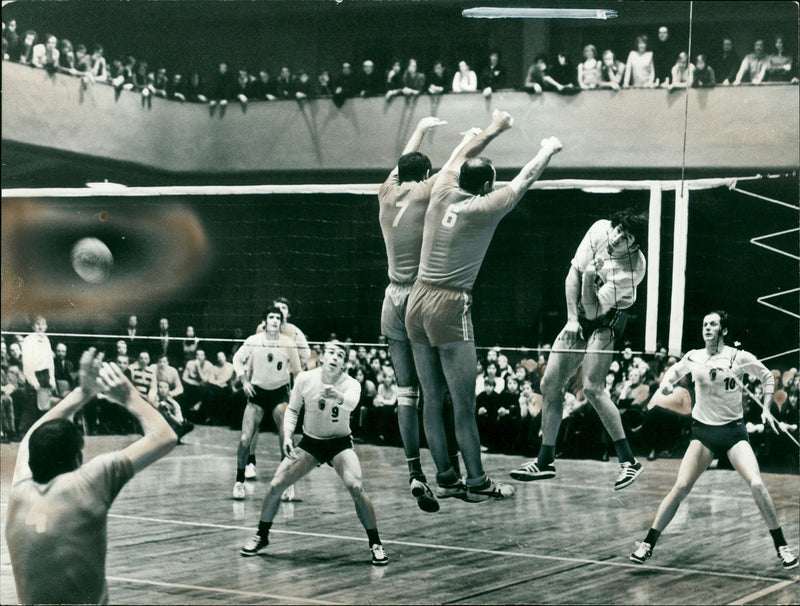 IRON DIMITROW DRARKO SIMEONOW WAYP LOCIRE YURGEN MUSICIAN - Vintage Photograph