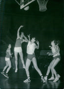 KINUE THEIR TRANCE JOSKOVA KLAB BEING - Vintage Photograph