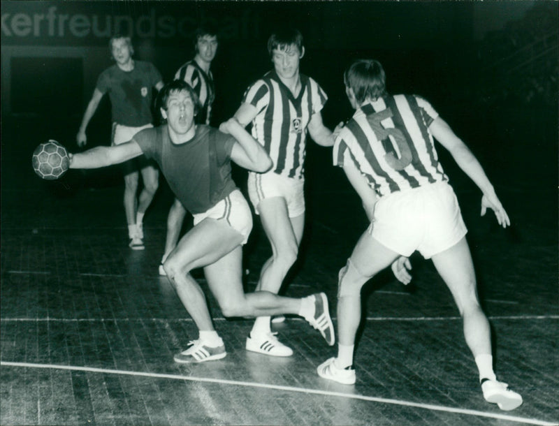Handball: SC Dynamo Berlin - SC Magdeburg - Vintage Photograph
