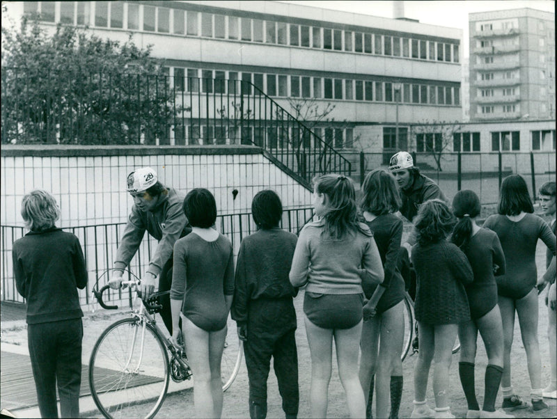1975 FILM SHOT BERLIN GERMANY DIRECTED KLAUS SULAGA FIL - Vintage Photograph