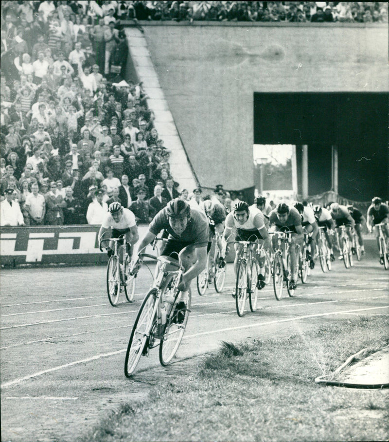 FILM DIRECTED GUNTHER REL SHOT BERLIN GER MICHAEL - Vintage Photograph