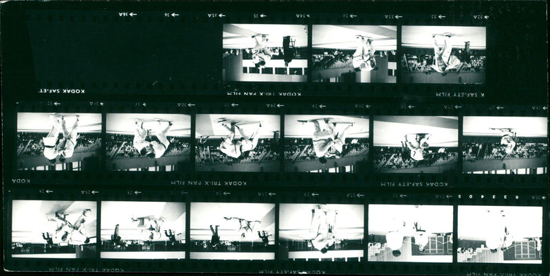 TOURNAMENT SMOKE DYN HOPPEG NEG OYU SELECTION FILM - Vintage Photograph