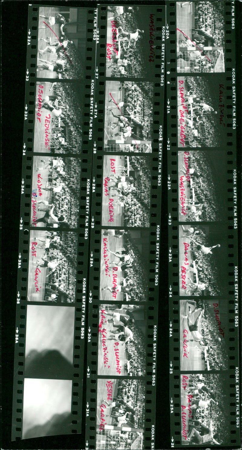 KODAK SAFETY FILM TEJNSK CMIER SIO ROST XGAWLIKDD POLEC OZV TOURNAMENT - Vintage Photograph