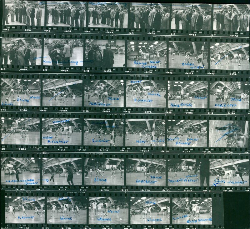 1977 SWITZERLAND MAGDEBURG TACT SAFE KODAK TRI PAN UPLE FILM - Vintage Photograph