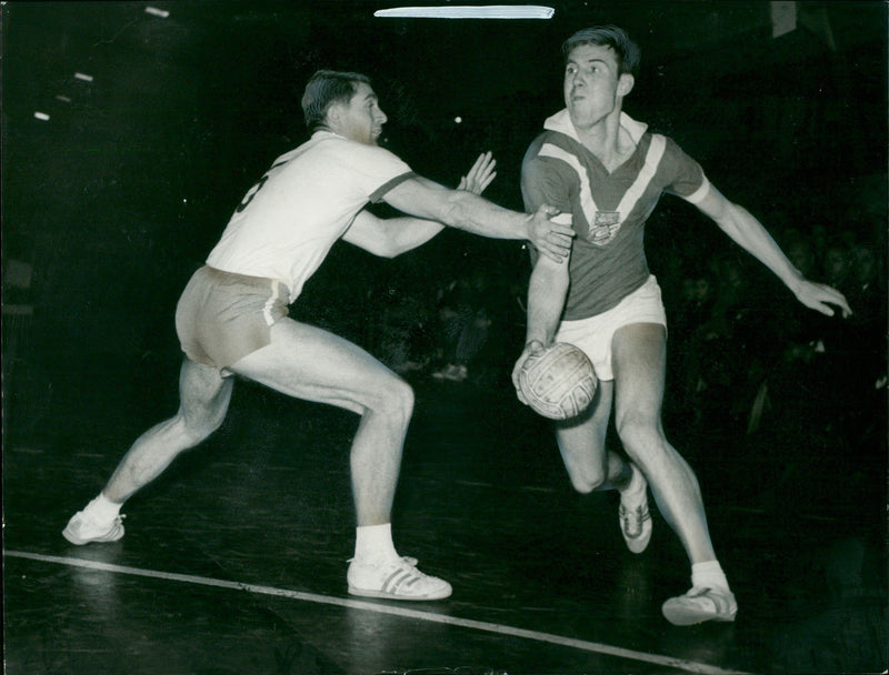 EUAGER RELEASED FILM DIRECTED GUNTHER - Vintage Photograph