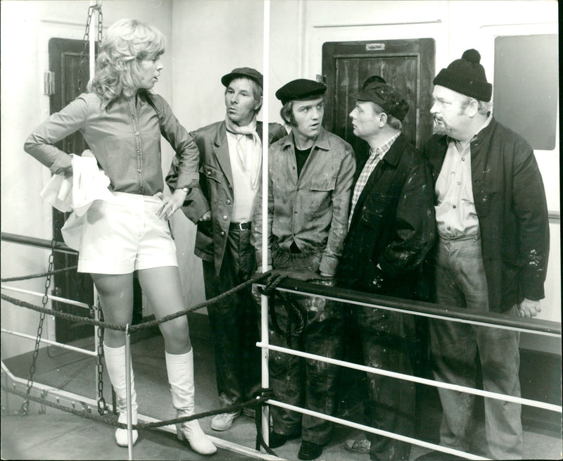 FUMBEN SPARK PUSTER SEQUEL FILM MACHLER - Vintage Photograph