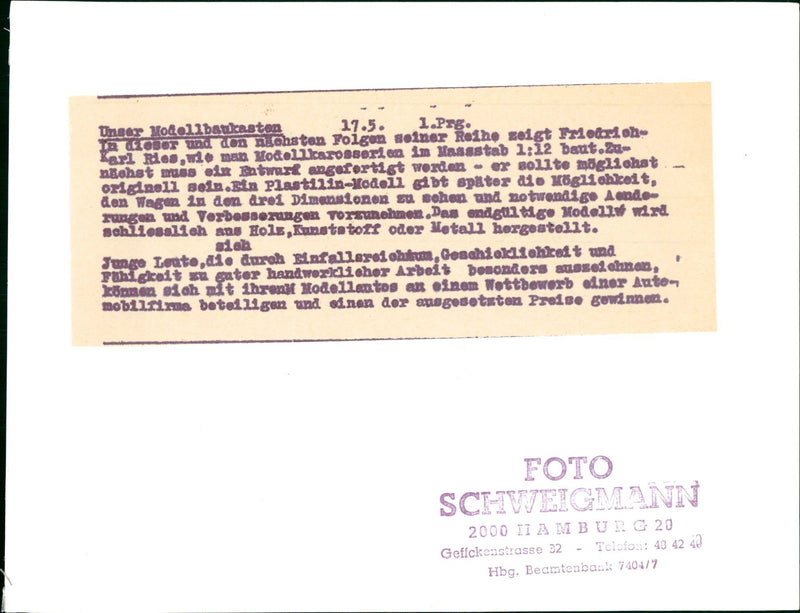 MODEL OUR LOGOLL BOX WOBOT AND QHSTAN FOLLOW - Vintage Photograph