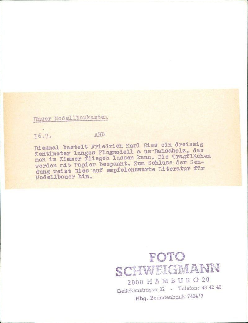 MOES MODEL BUILDING CASKS FRIEDRICH KARL RIES MAKES THI - Vintage Photograph