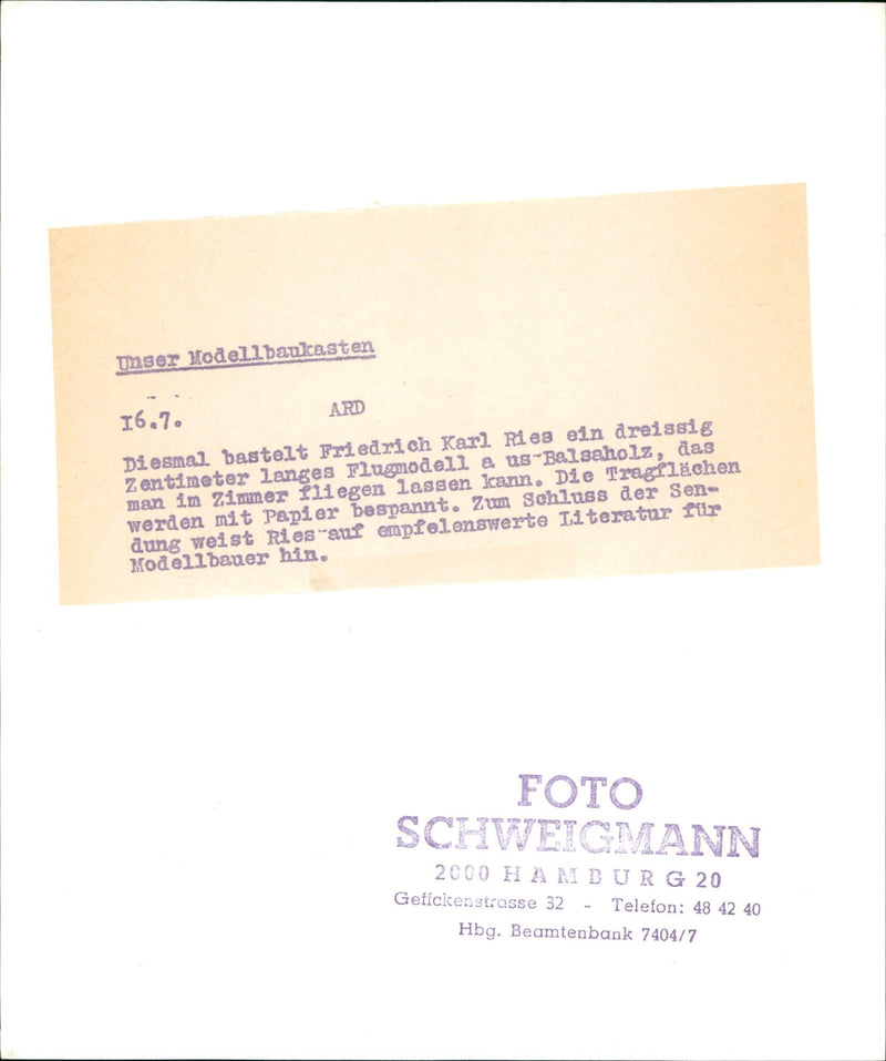 MOES MODEL BUILDING CASKS FRIEDRICH KARL RIES MAKES THI - Vintage Photograph