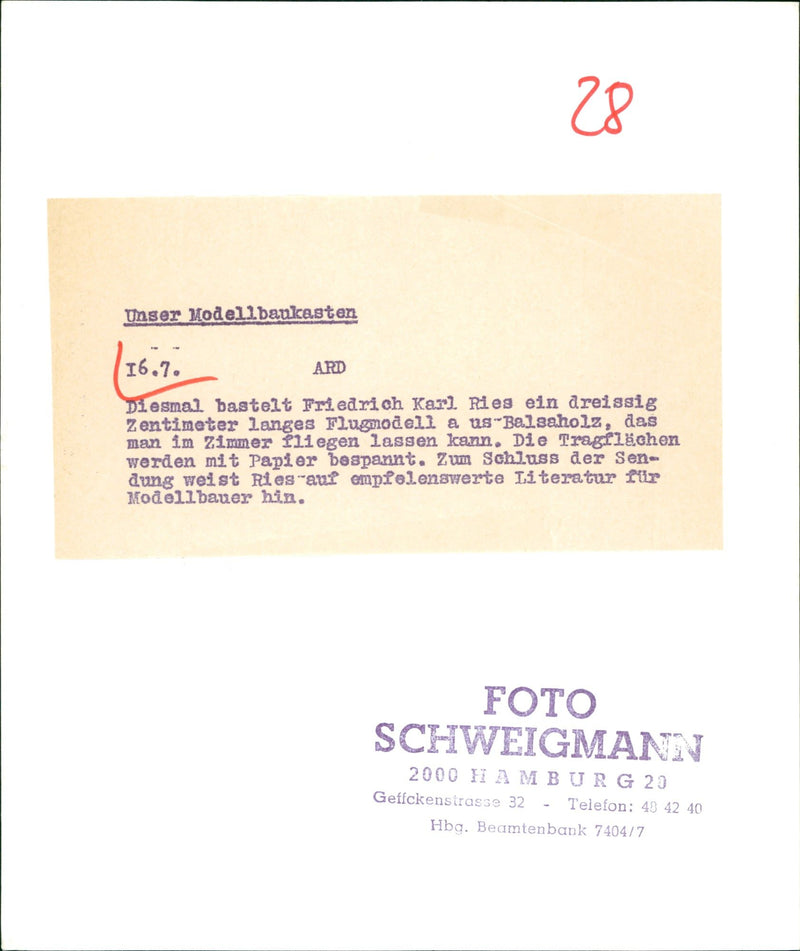 MOES MODEL BUILDING CASKS FRIEDRICH KARL RIES MAKES THI - Vintage Photograph