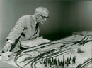 MODEL BUILDING LOAD FRIEDRICH KARL RIES SHOWS PLANT THA - Vintage Photograph