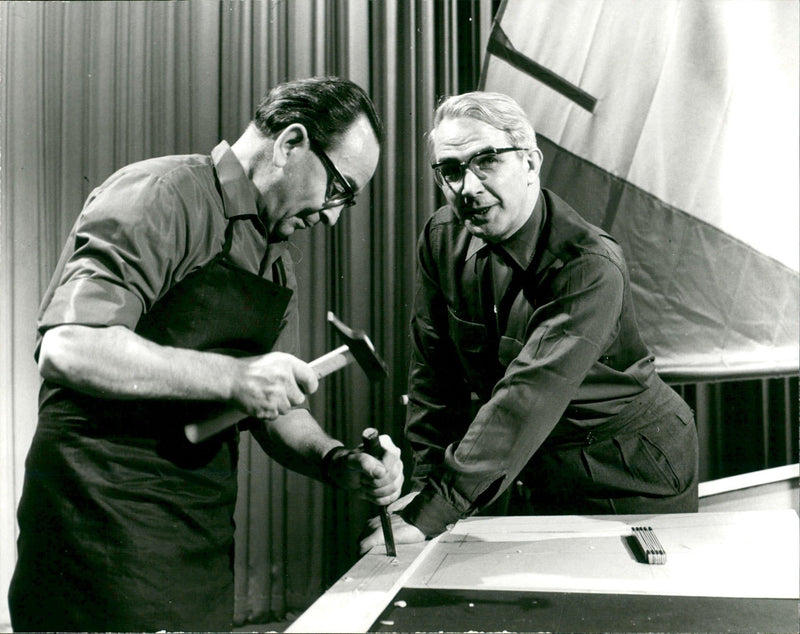 MODELKLAUTADENS KARL RIES HUOLELLBAUKASTEN MUSEUM UIT FRI - Vintage Photograph