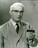 MODELKLAUTADENS FRIEDRICH KARL RIES MODEL BUILDING - Vintage Photograph