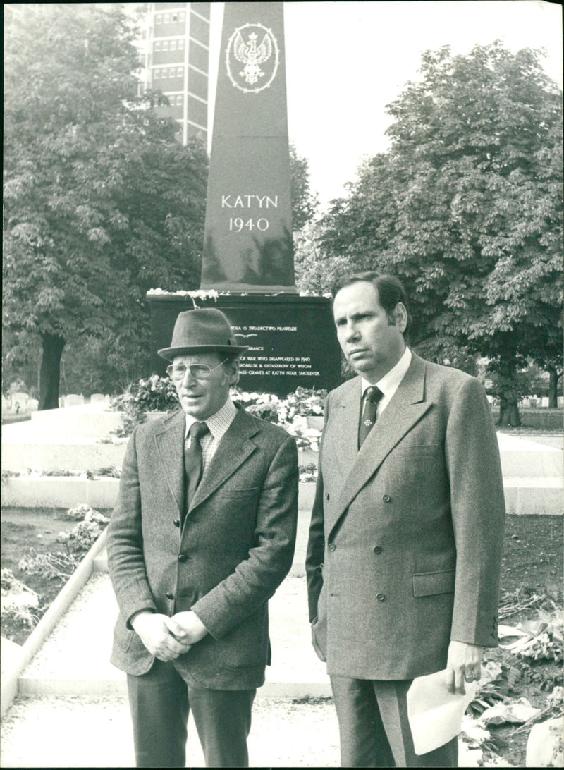 1977 MABZACHAR PUNKTAS FREE LANDSCAPE PART ARD JOURNEY MICHAEL - Vintage Photograph