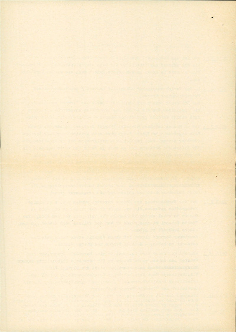 FIGURE THIS MODEL JOSSELYNE PART HANNELO WIS PETER - Vintage Photograph