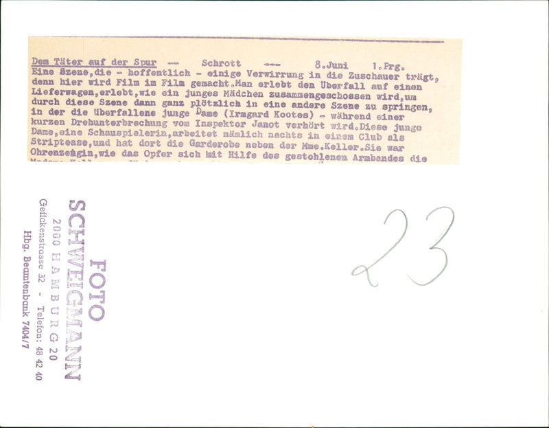 TATER SCHROTTA SPUS SCENE THAT HAPPY CARRIES SOME FILM - Vintage Photograph