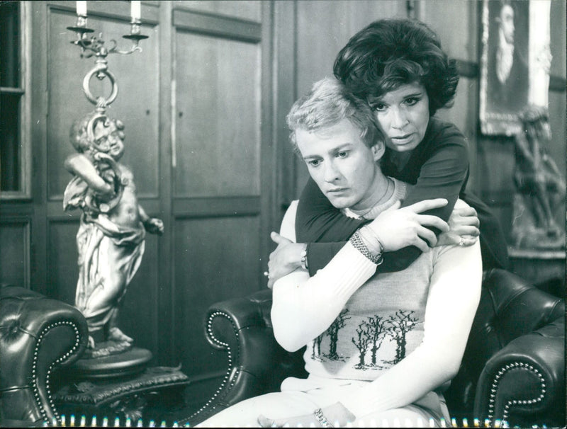 DEZERNAT DOUBLE GAME SUN GERMAN DRAMA FILM DIRECTED RAINE - Vintage Photograph