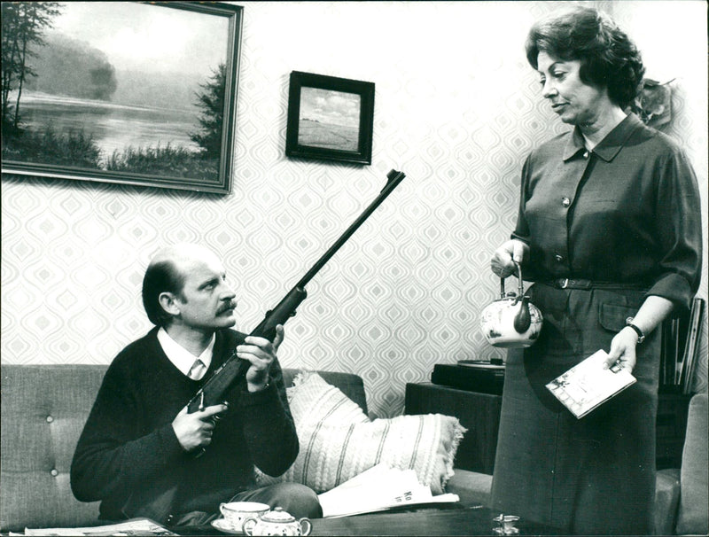 1980 AREE MERGING TOCLE GERMAN FILM TERMINALLY ILL KLATT TRIES - Vintage Photograph