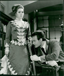 MARCH PRG FANNY HETTE HER BIG BEAN ROLE HUGE SUCCESS POET - Vintage Photograph