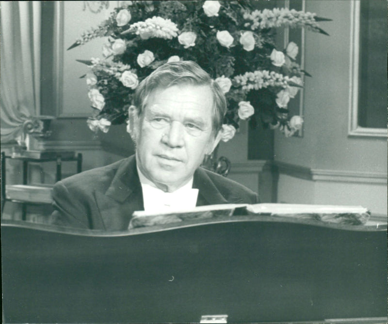 MUSE HARNSEK YOUR MUSIC WISH POOF ELISATAWY WEISENBOM - Vintage Photograph