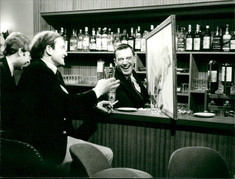 AFFARI PUEBLO AFFAIR COMMANDER BUCHER HELMUT LANGE AND LIEUTENANT - Vintage Photograph