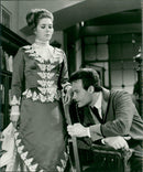 MARCH PRG FANNY HETTE HER BIG BEAN ROLE HUGE SUCCESS POET - Vintage Photograph