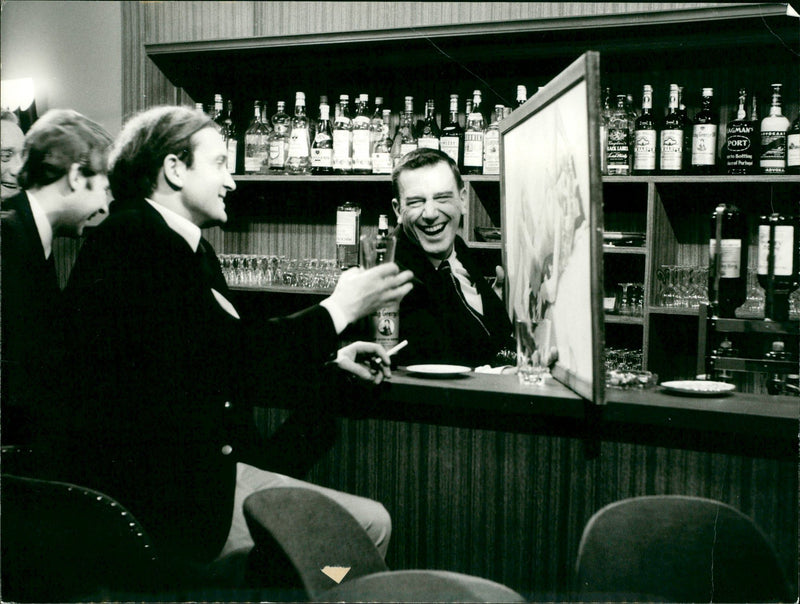 PUEBLO AFFARI ZDE COMMANDER BUCHER HELMUT LANGE AND LIEUTENANT HARRIS UDO - Vintage Photograph