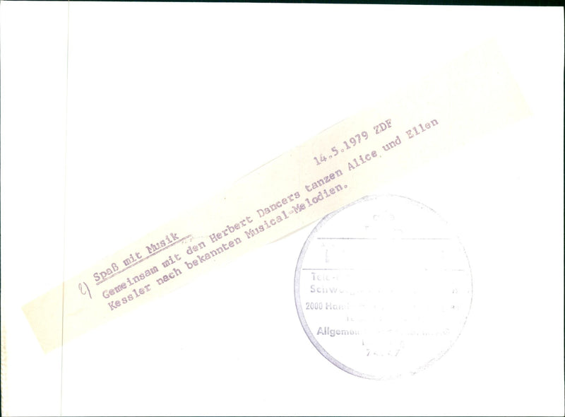 1979 SPA MUSIC STAR GUESTS THIS ARE ALICE AND ELLEN KESSLER HER - Vintage Photograph