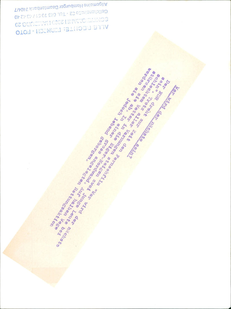 CURRENTLY SHOOTING MOVIE WHO AFTER SANTE - Vintage Photograph