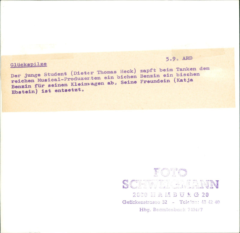 YOUNG STUDENT DIETER THOMAS HECK TAPS WHILE REFUELING RICH MUSICAL - Vintage Photograph