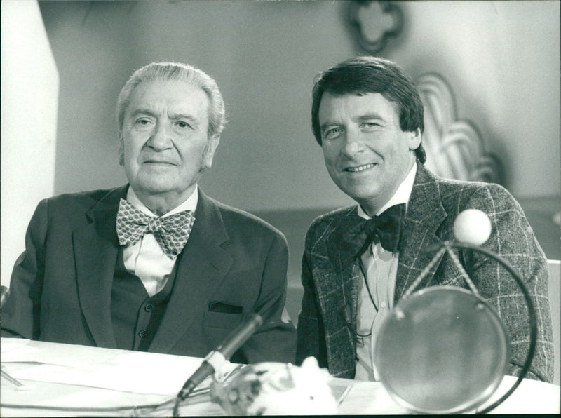1978 VERBTEN WELL KNOWN GERMAN SONGWRITER ISTHER SCHWAZ FINISHED HIS ROBERT - Vintage Photograph