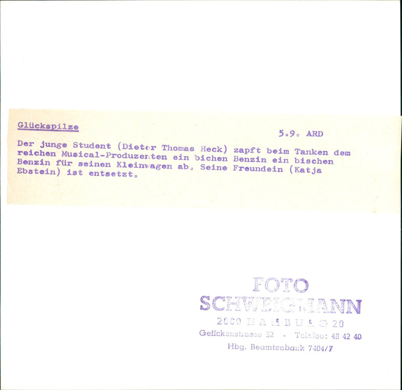 YOUNG STUDENT DIETER THOMAS HECK TAPS WHILE REFUELING RICH MUSICAL - Vintage Photograph