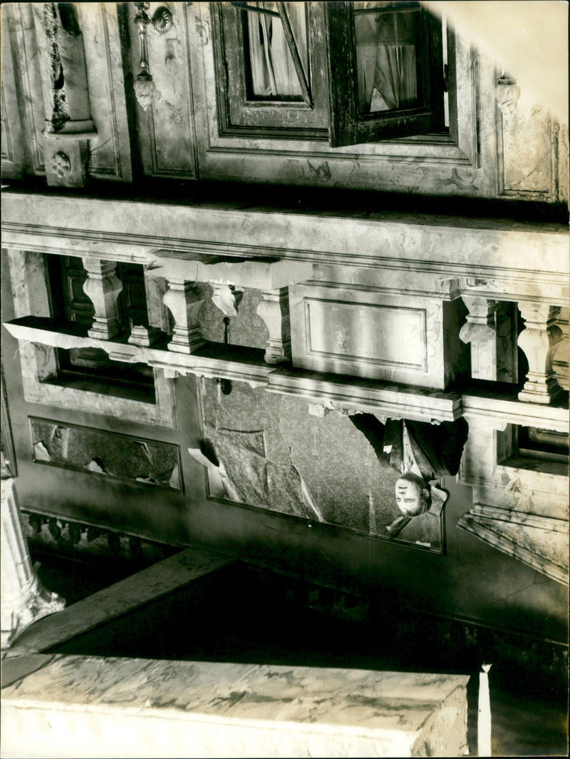 MARUD BLOOD ZDFS MASSIVE DECLINE VILLA READS LET ITSELF - Vintage Photograph