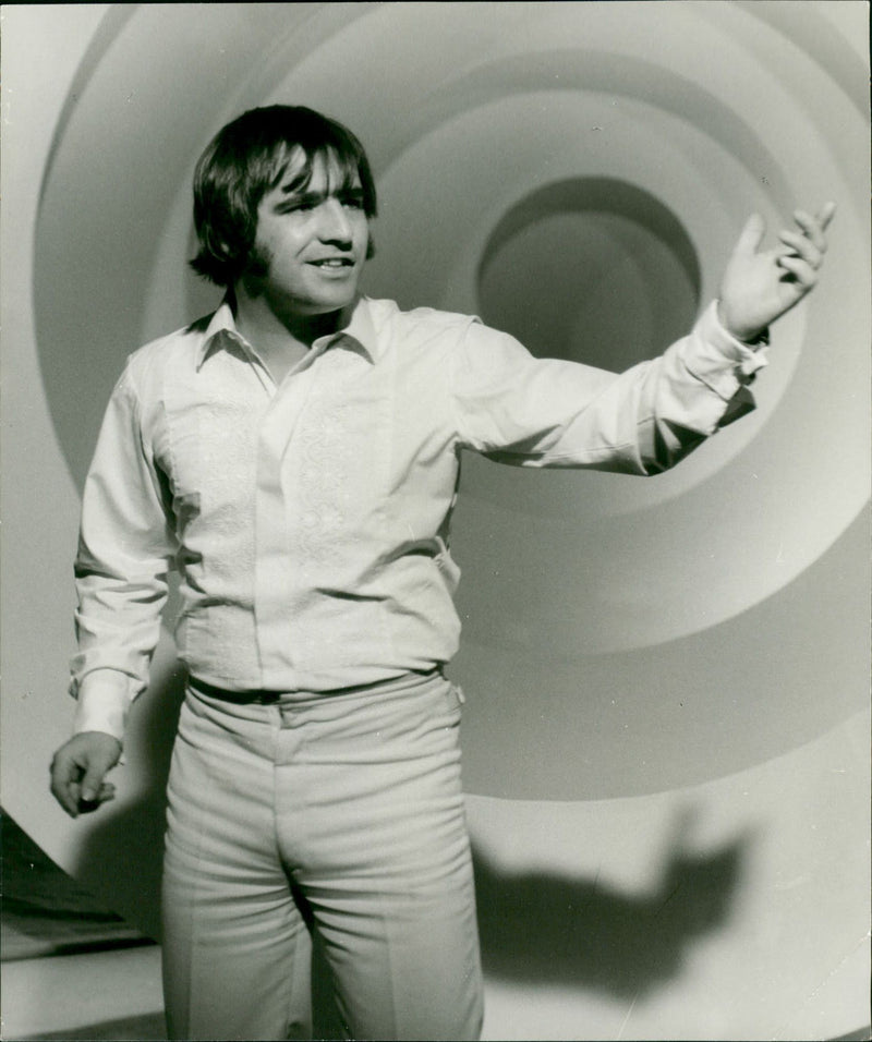 THUS JOE DOLAN ONLY NOT PASS SKAT AND MUSIC HBG OFFICIAL BANK GEFFCKENSTRAS - Vintage Photograph